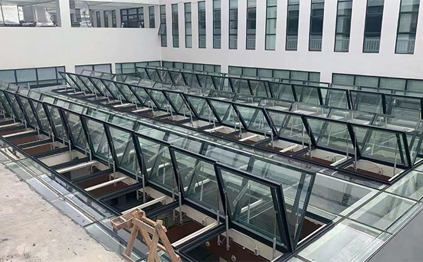 百安科技有限公司近期福海排烟窗项目案例分享