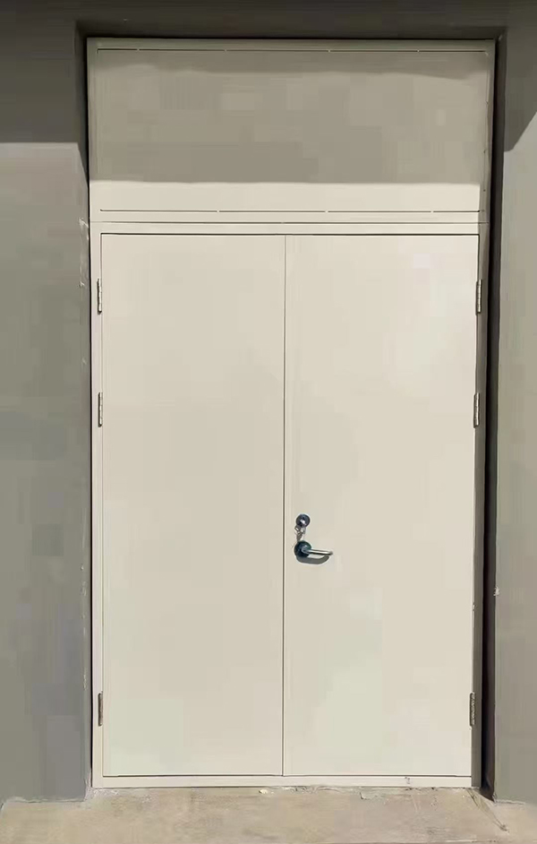 展览馆项目完成大跨度福海防火门安装